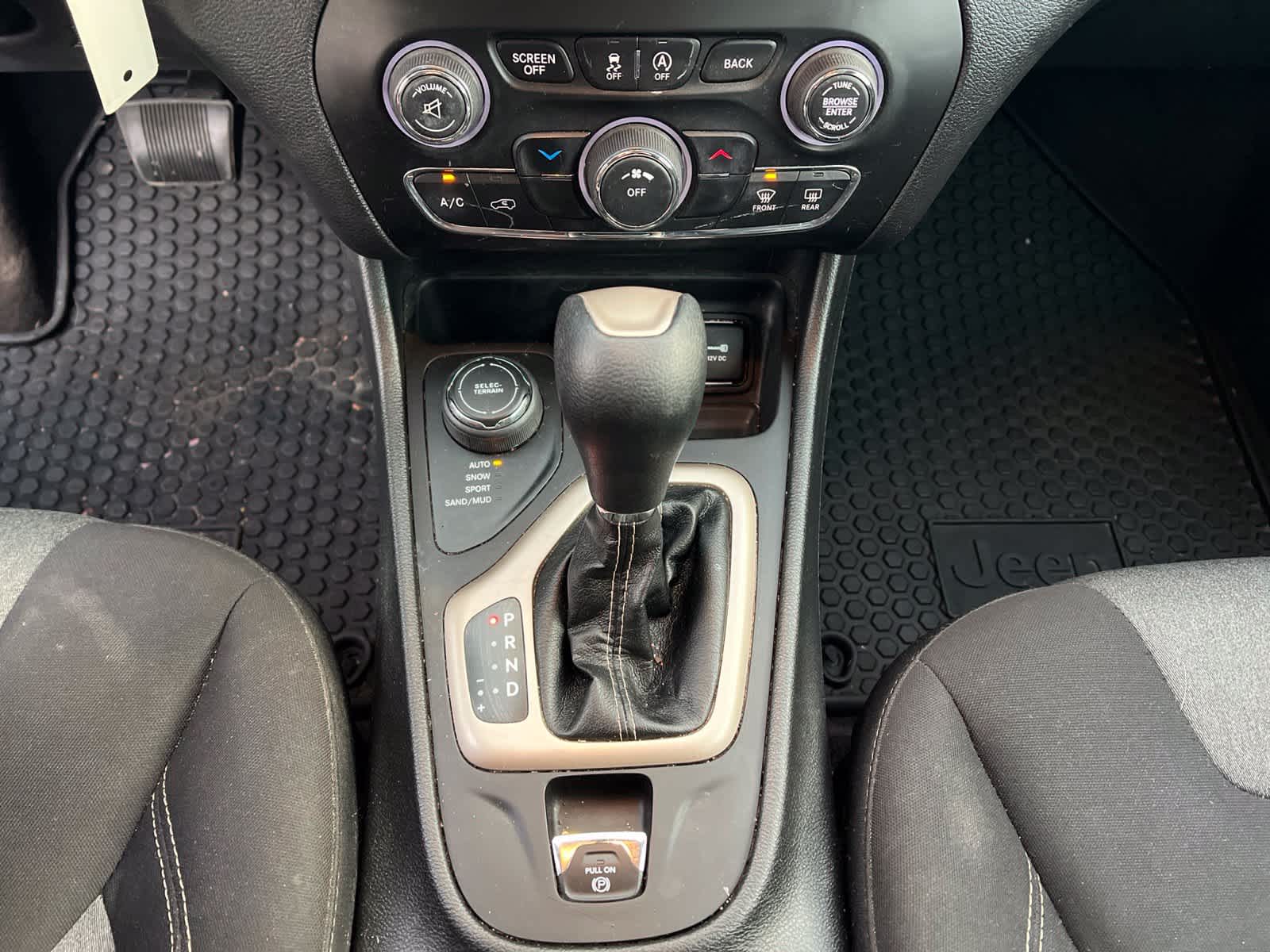 2018 Jeep Cherokee Latitude
