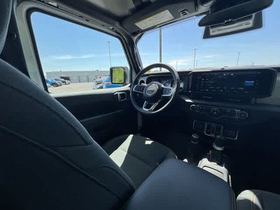 2025 Jeep Wrangler 4-Door Sahara
