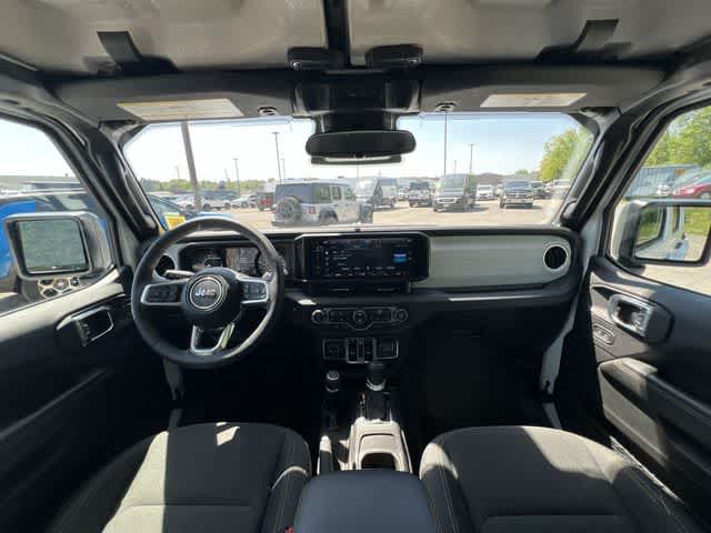 2025 Jeep Wrangler 4-Door Sahara