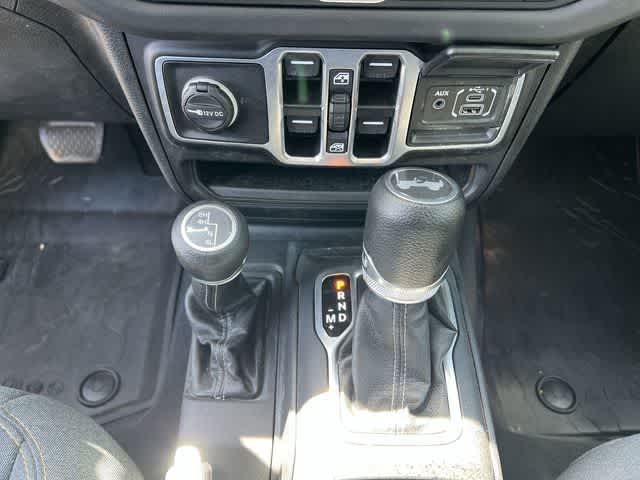 2025 Jeep Wrangler 4-Door Sahara