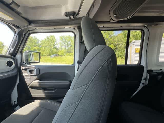 2025 Jeep Wrangler 4-Door Sahara