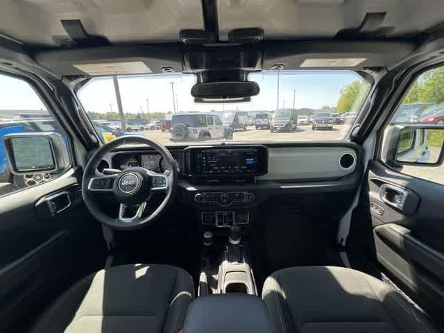 2025 Jeep Wrangler 4-Door Sahara
