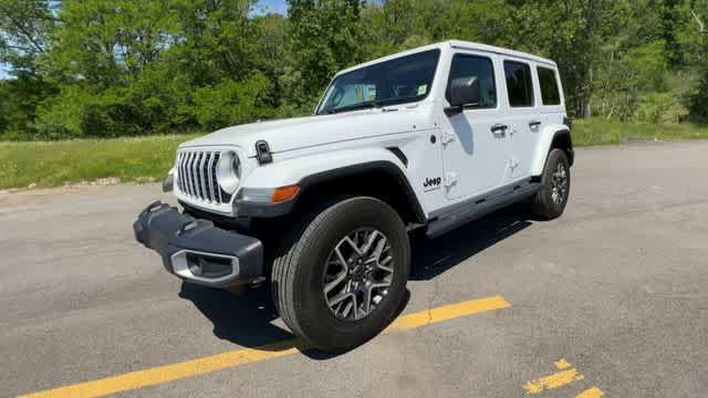 2025 Jeep Wrangler 4-Door Sahara