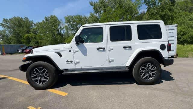 2025 Jeep Wrangler 4-Door Sahara