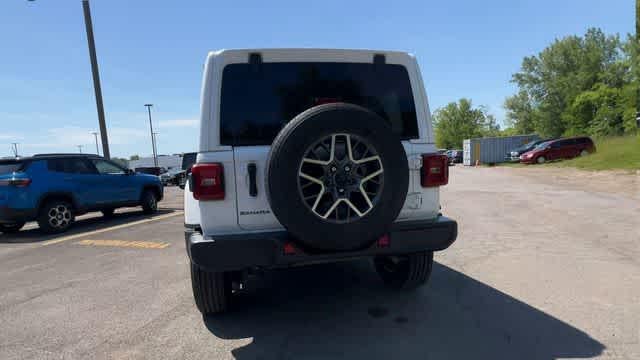 2025 Jeep Wrangler 4-Door Sahara
