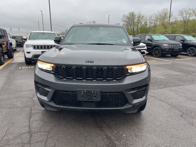 2023 Jeep Grand Cherokee Altitude