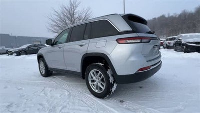 2023 Jeep Grand Cherokee Laredo 4x4