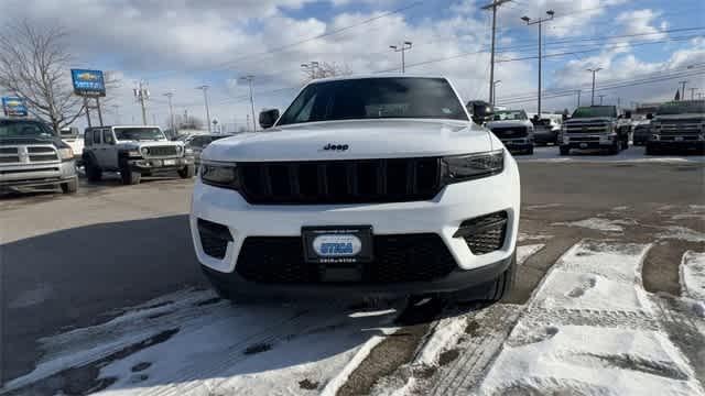 2023 Jeep Grand Cherokee Altitude 4x4