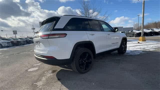 2023 Jeep Grand Cherokee Altitude 4x4