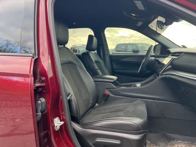 2025 Jeep Grand Cherokee Altitude 4x4