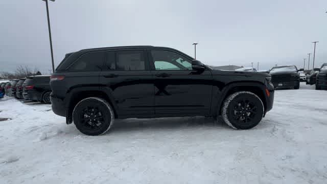 2026 Jeep Grand Cherokee Altitude 4x4