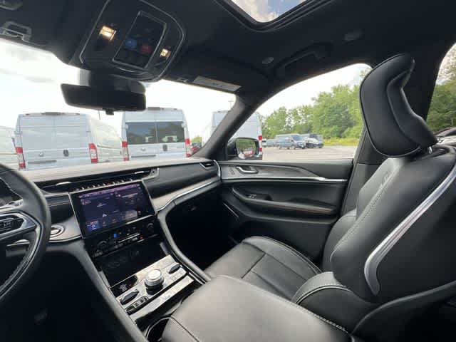 2025 Jeep Grand Cherokee Overland