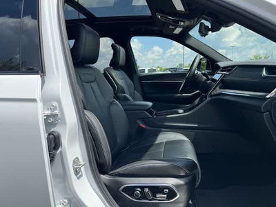 2025 Jeep Grand Cherokee Overland