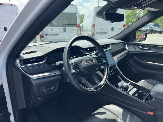 2025 Jeep Grand Cherokee Overland 4x4
