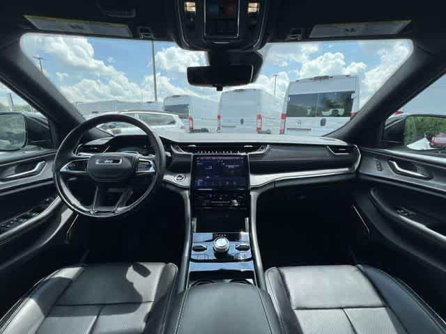 2025 Jeep Grand Cherokee Overland 4x4