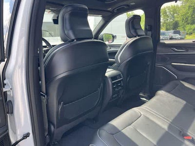 2025 Jeep Grand Cherokee Overland 4x4