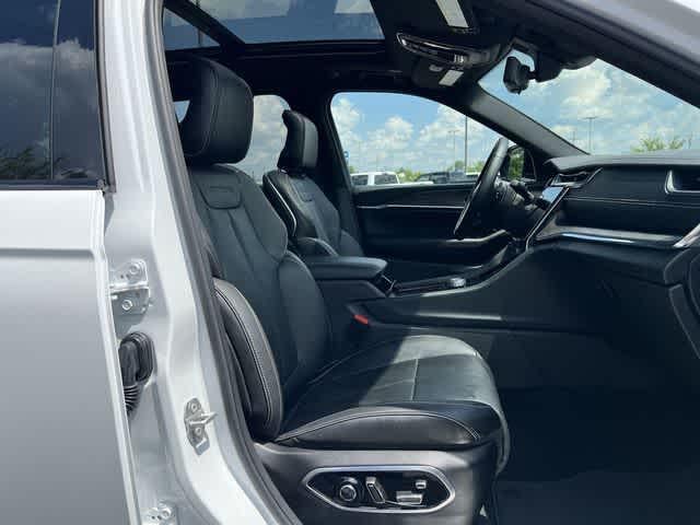 2025 Jeep Grand Cherokee Overland 4x4