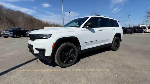 2023 Jeep Grand Cherokee L Altitude 4x4