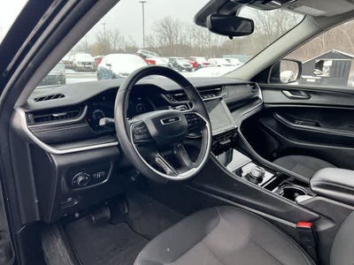 2023 Jeep Grand Cherokee L Laredo 4x4