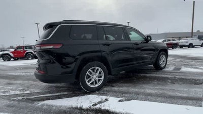 2023 Jeep Grand Cherokee L Laredo 4x4