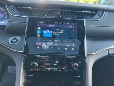 2023 Jeep Grand Cherokee L Altitude 4x4