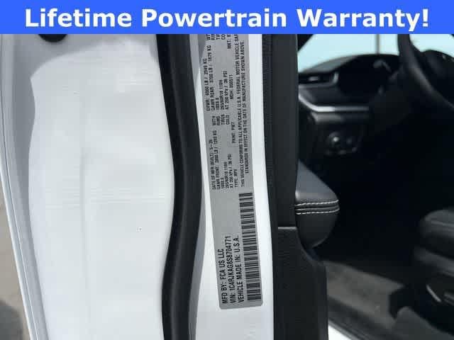 2025 Jeep Grand Cherokee L Altitude 4x4