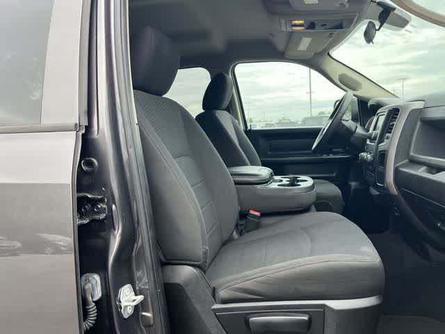 2018 RAM 1500 Express Quad Cab 4x4 6'4' Box