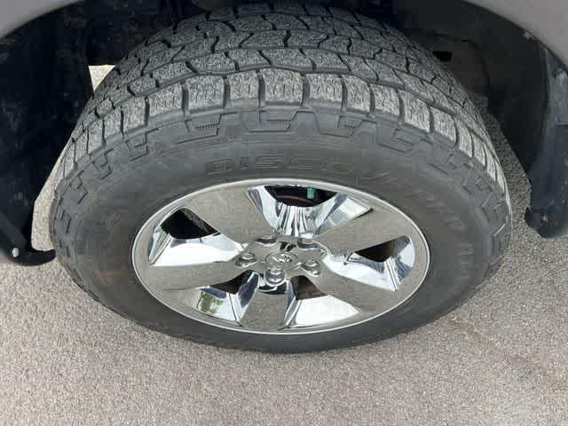 2018 RAM 1500 Express Quad Cab 4x4 6'4' Box