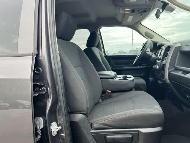 2018 RAM 1500 Express Quad Cab 4x4 6'4' Box