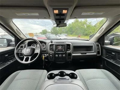 2017 RAM 1500 Express Quad Cab 4x4 6'4' Box