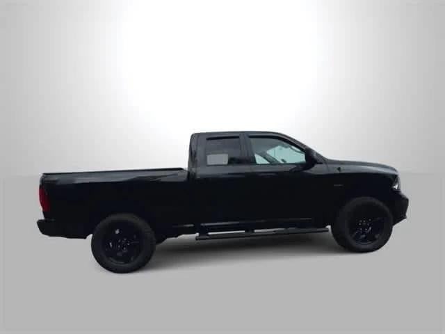 2017 RAM 1500 Express Quad Cab 4x4 6'4' Box