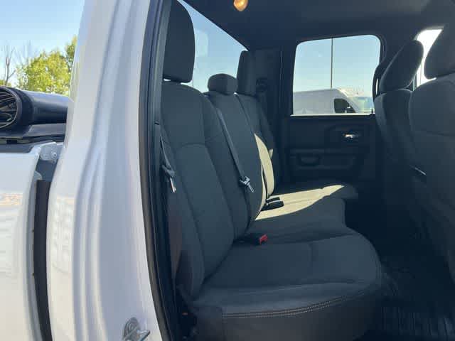 2022 RAM 1500 Classic Warlock Quad Cab 4x4 6'4' Box