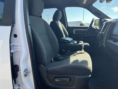 2022 RAM 1500 Classic Warlock Quad Cab 4x4 6'4' Box
