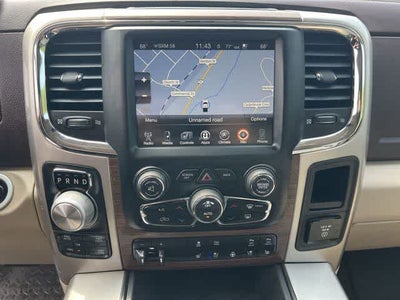2017 RAM 1500 Laramie Crew Cab 4x4 5'7' Box