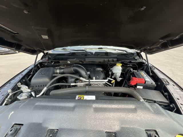 2017 RAM 1500 Laramie Crew Cab 4x4 5'7' Box
