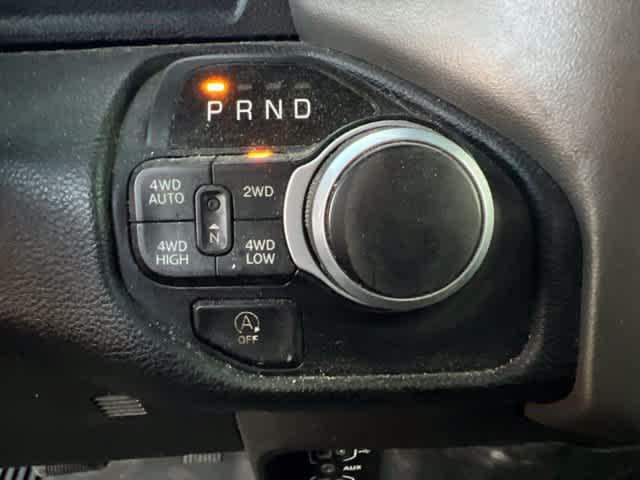 2022 RAM 1500 Big Horn Crew Cab 4x4 5'7' Box