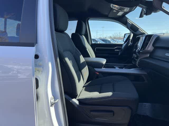 2025 RAM 1500 Big Horn Crew Cab 4x4 5'7' Box