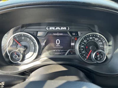 2022 RAM 1500 Big Horn Crew Cab 4x4 5'7' Box