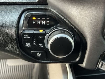 2022 RAM 1500 Big Horn Crew Cab 4x4 5'7' Box