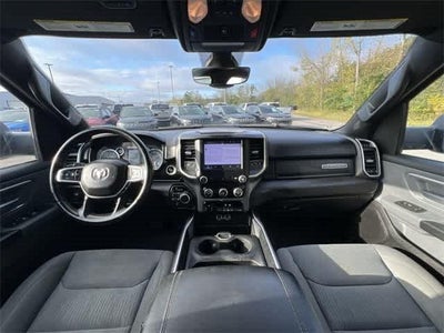 2022 RAM 1500 Big Horn Crew Cab 4x4 5'7' Box