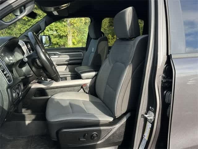 2022 RAM 1500 Big Horn Crew Cab 4x4 5'7' Box