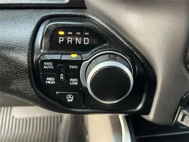 2022 RAM 1500 Big Horn Crew Cab 4x4 5'7' Box