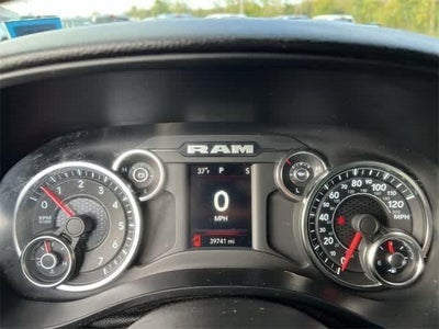 2022 RAM 1500 Big Horn Crew Cab 4x4 5'7' Box