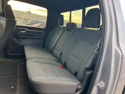 2022 RAM 1500 Big Horn Crew Cab 4x4 5'7' Box