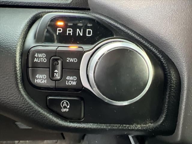2022 RAM 1500 Big Horn Crew Cab 4x4 5'7' Box