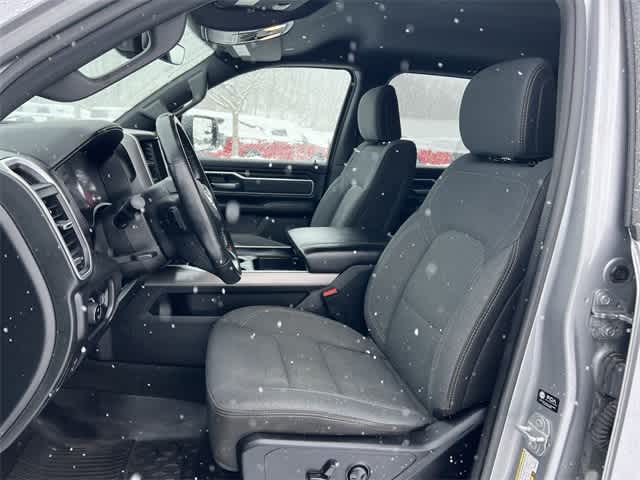 2022 RAM 1500 Big Horn Crew Cab 4x4 5'7' Box