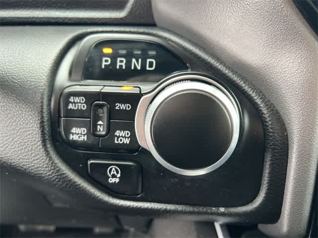 2023 RAM 1500 Big Horn Crew Cab 4x4 5'7' Box