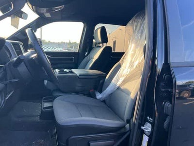2023 RAM 1500 Big Horn Crew Cab 4x4 5'7' Box