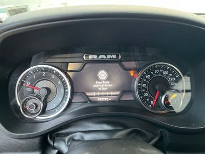 2022 RAM 1500 Big Horn Crew Cab 4x4 5'7' Box