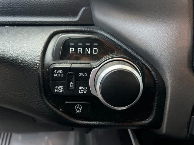 2022 RAM 1500 Big Horn Crew Cab 4x4 5'7' Box
